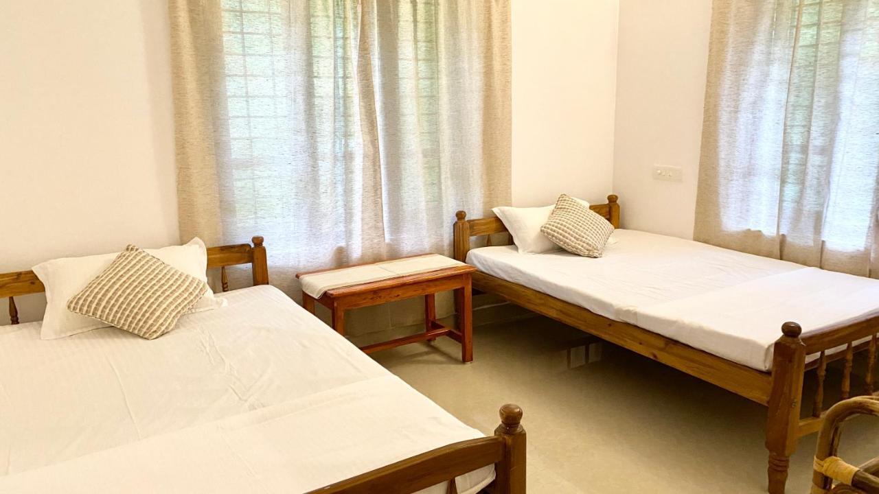 Tattwamasi Ayuryoga With Breakfast And Yoga Hotel Varkala Buitenkant foto