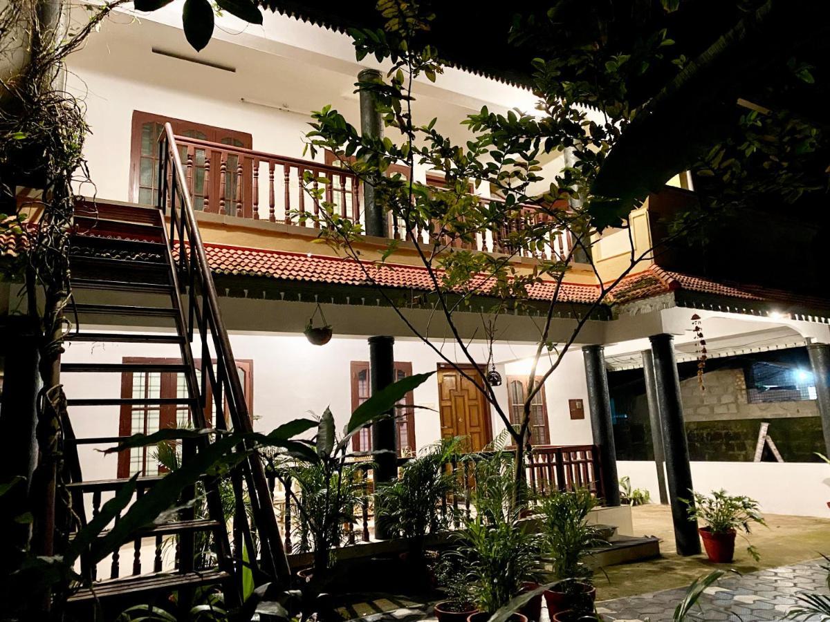 Tattwamasi Ayuryoga With Breakfast And Yoga Hotel Varkala Buitenkant foto